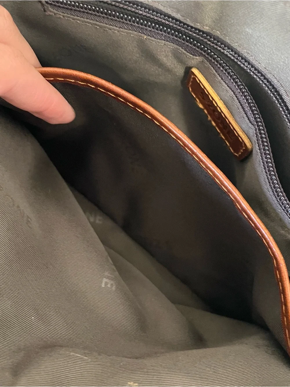 S-ZONE LEATHER Women's Brown Leather Crossbody Bag - Classic Casual Style